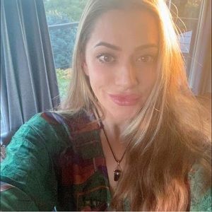 Meet your Posher, Donae